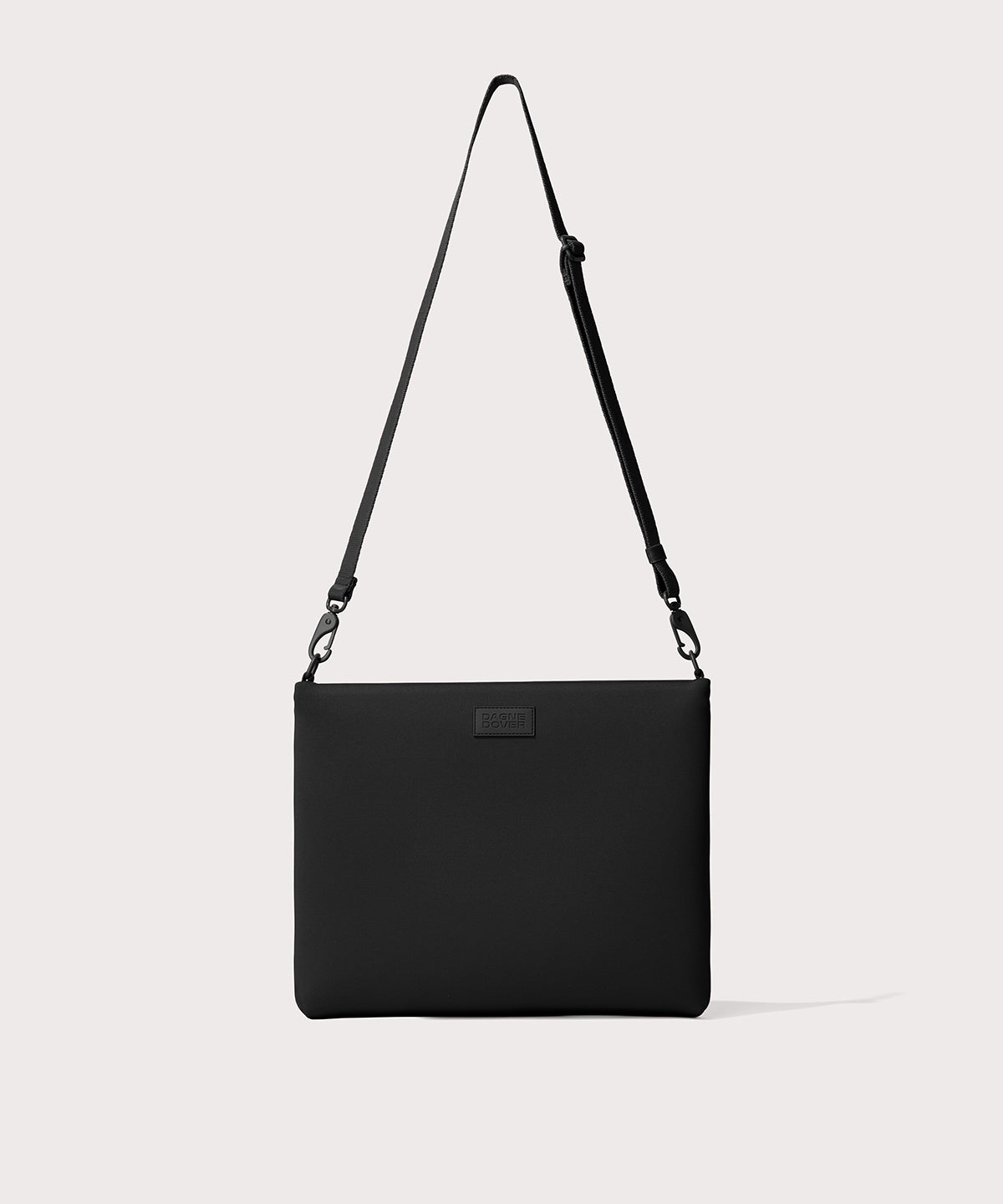 14 inch laptop shoulder bag in a black seen from the front view.