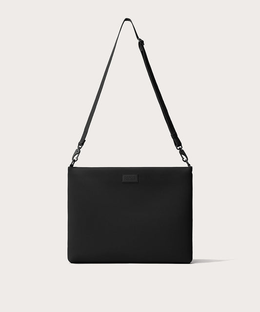 16 inch laptop shoulder bag in a black seen from the front view.